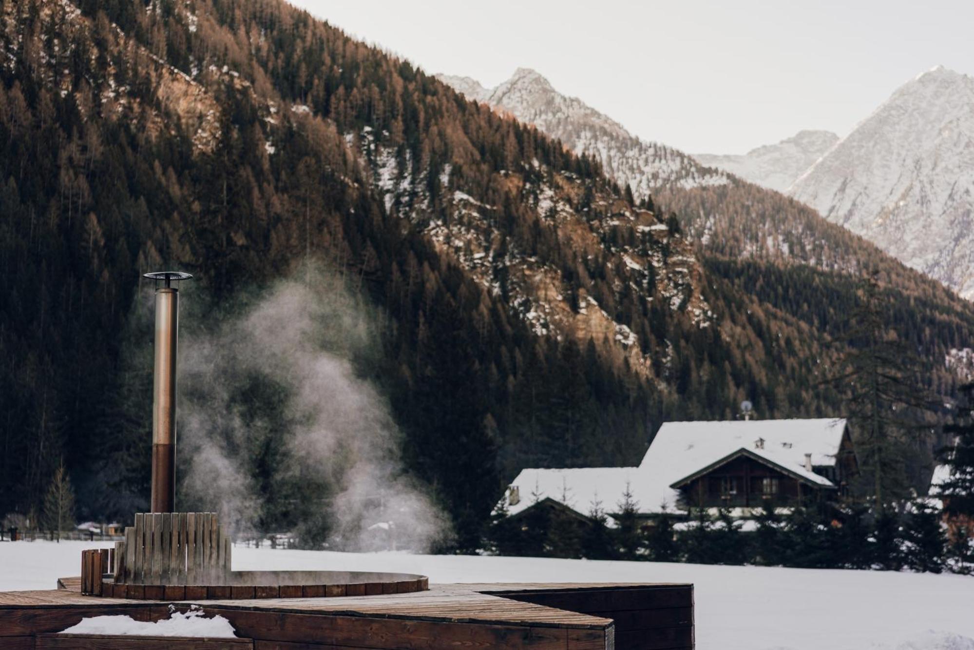 Hotel Aethos Monterosa Champoluc Esterno foto